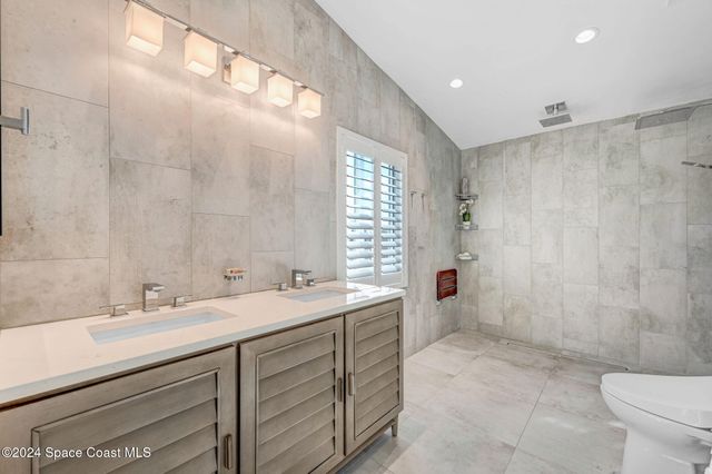 379 Hiawatha Way, Melbourne Beach, FL 32951