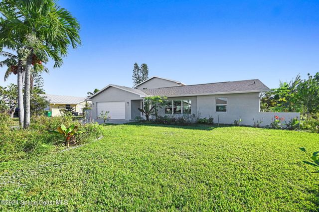 379 Hiawatha Way, Melbourne Beach, FL 32951