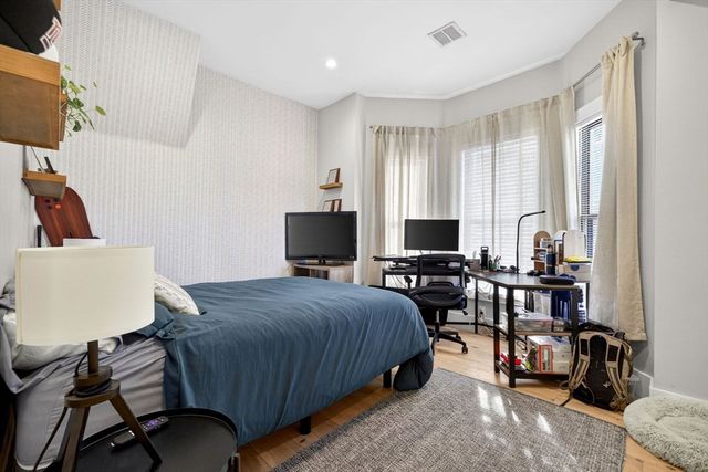 20 Arlington 4, Somerville, MA 01906