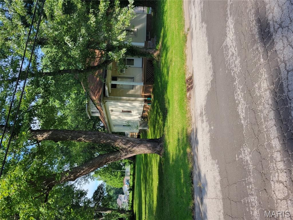 839 Prickett Avenue, Edwardsville, IL 62025