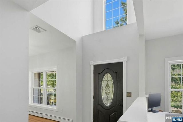 161 West Street, Warwick, NY 10990