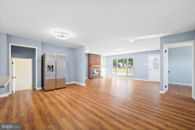 17502 YORK RD, Hagerstown, MD 21740