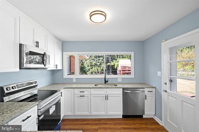 17502 YORK RD, Hagerstown, MD 21740