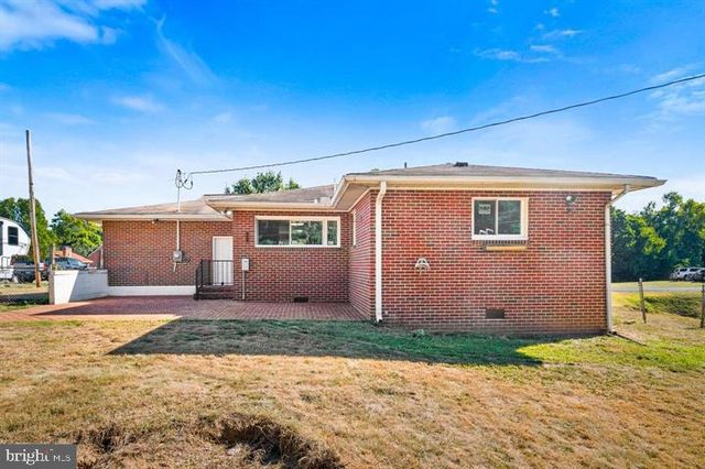 17502 YORK RD, Hagerstown, MD 21740