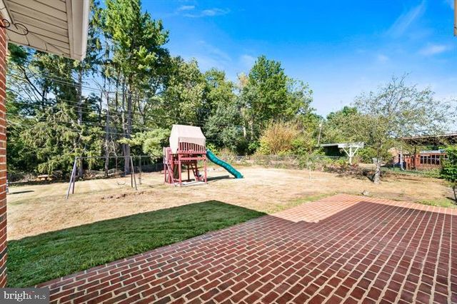 17502 YORK RD, Hagerstown, MD 21740