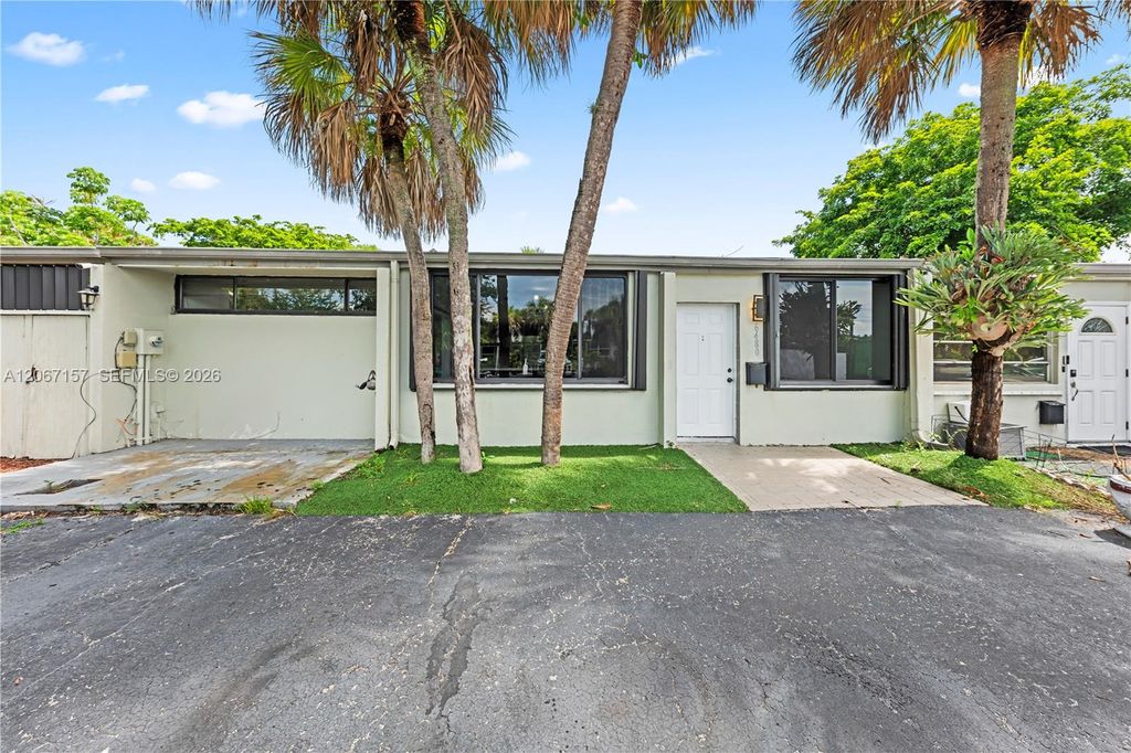 6480 E Miami Lakes Drive E 6480, Miami Lakes, FL 33014