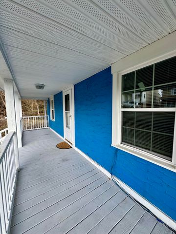 E 319 Hazel ST, Covington, VA 24426