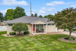 2445 Woodlawn Avenue, Granite City, IL 62040