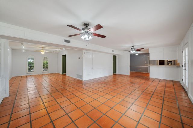 5049 Moultrie Drive, Corpus Christi, TX 78413