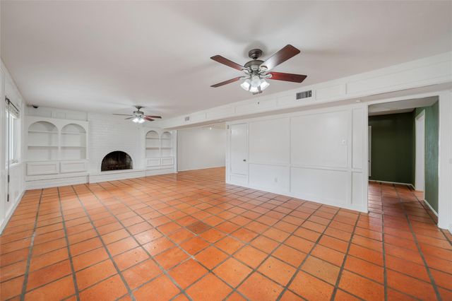 5049 Moultrie Drive, Corpus Christi, TX 78413