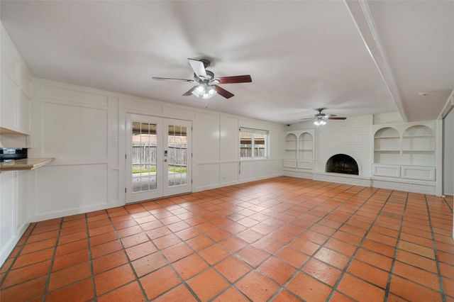 5049 Moultrie Drive, Corpus Christi, TX 78413