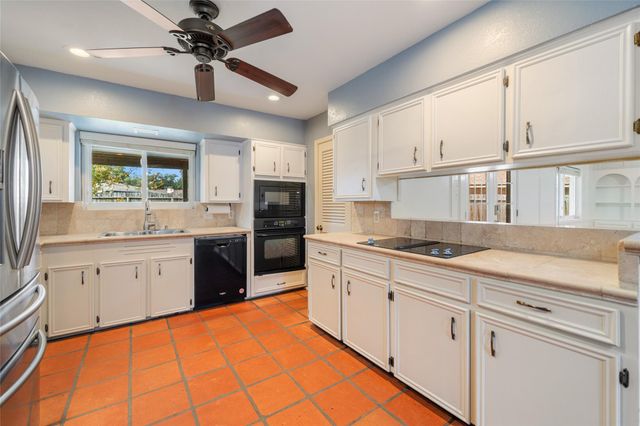 5049 Moultrie Drive, Corpus Christi, TX 78413