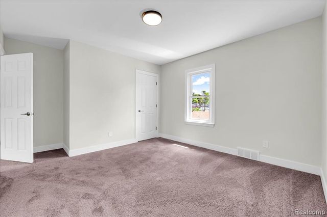 16904 Pierson Street, Detroit, MI 48219