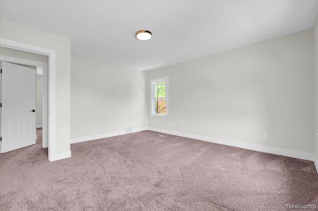 16904 Pierson Street, Detroit, MI 48219