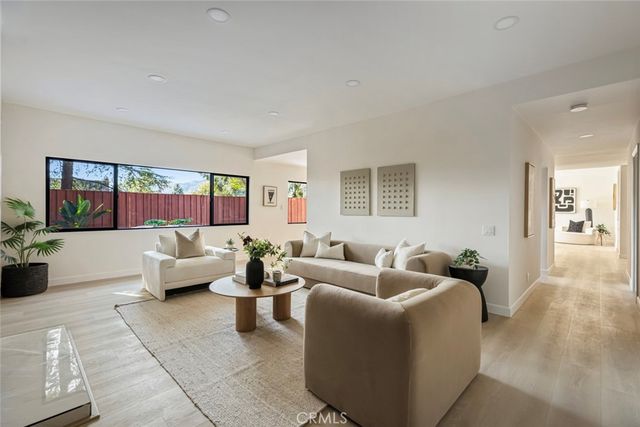 5714 Alder Ridge Drive, La Canada Flintridge, CA 91011
