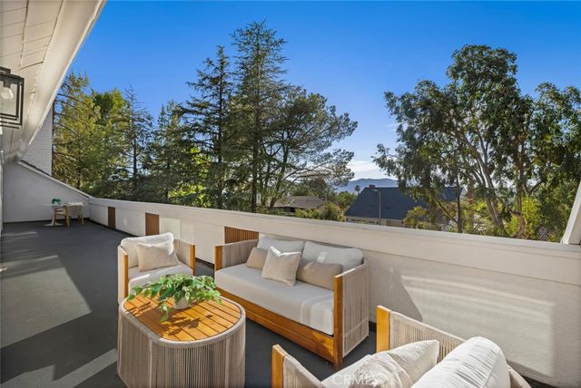 5714 Alder Ridge Drive, La Canada Flintridge, CA 91011