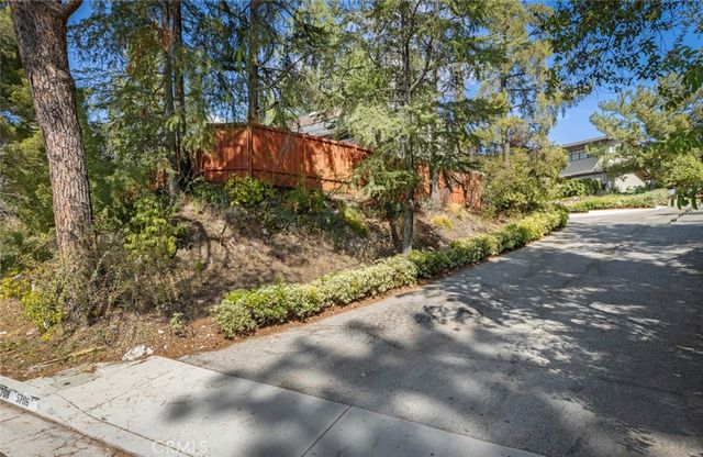 5714 Alder Ridge Drive, La Canada Flintridge, CA 91011