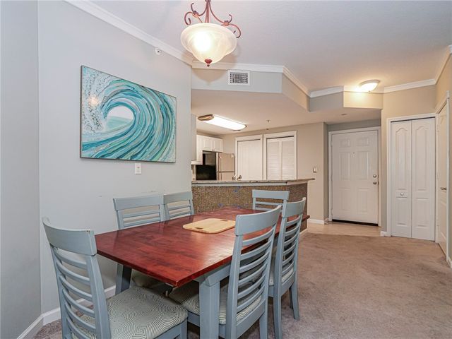 5060 Fairways Circle F101, Vero Beach, FL 32967