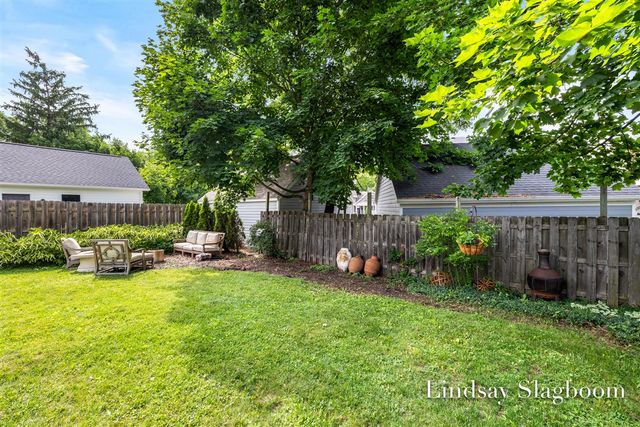 843 Orchard Avenue, East Grand Rapids, MI 49506