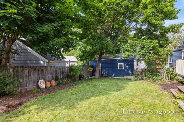 843 Orchard Avenue, East Grand Rapids, MI 49506
