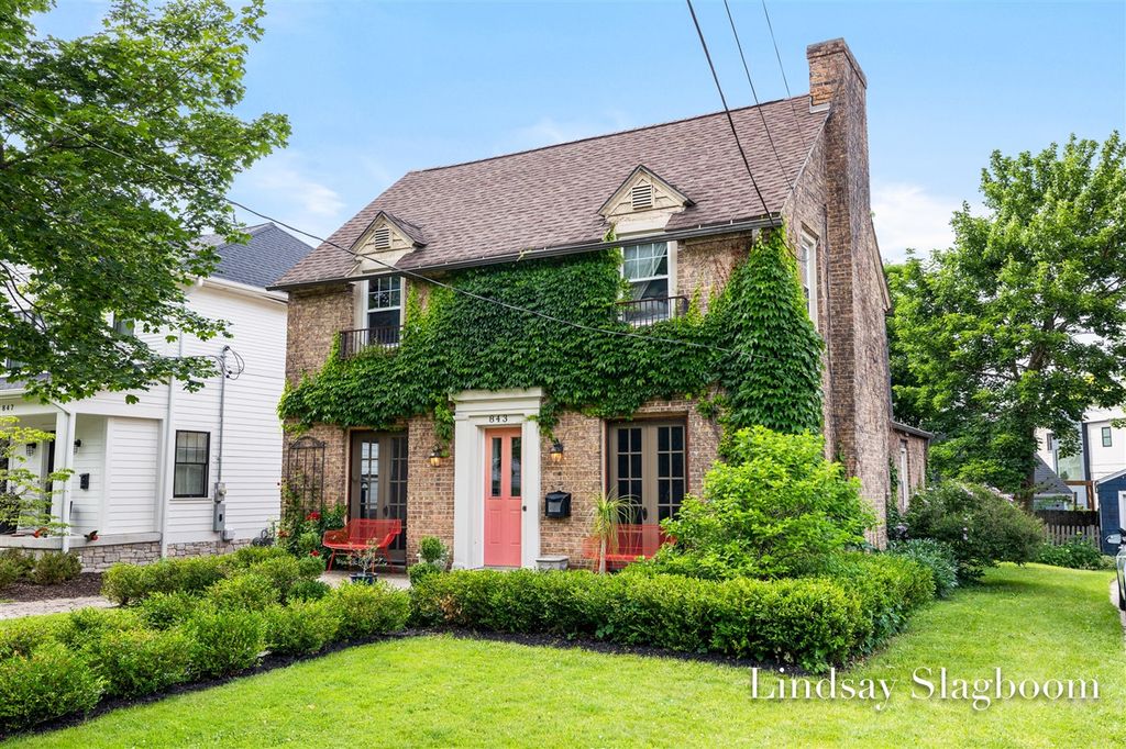 843 Orchard Avenue, East Grand Rapids, MI 49506