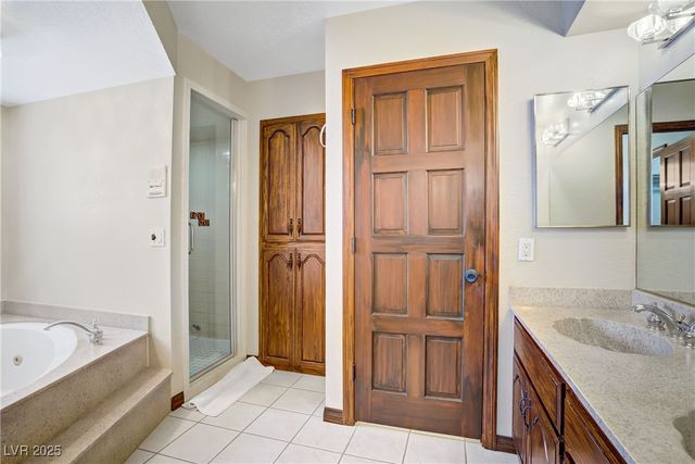 2010 South Buffalo Drive, Las Vegas, NV 89117