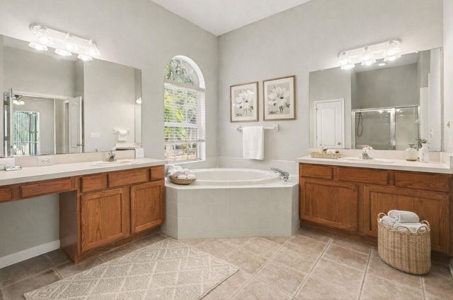 26000 RISEN STAR DRIVE, Wesley Chapel, FL 33544