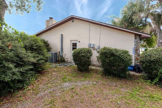 1042 TRYON CIRCLE, Spring Hill, FL 34606