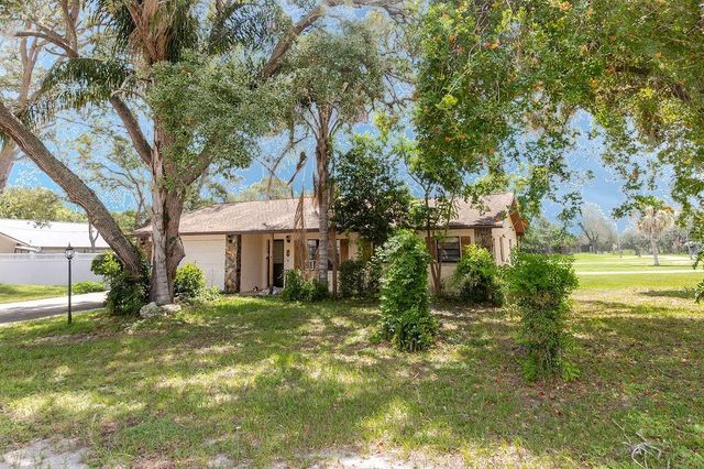 1042 TRYON CIRCLE, Spring Hill, FL 34606