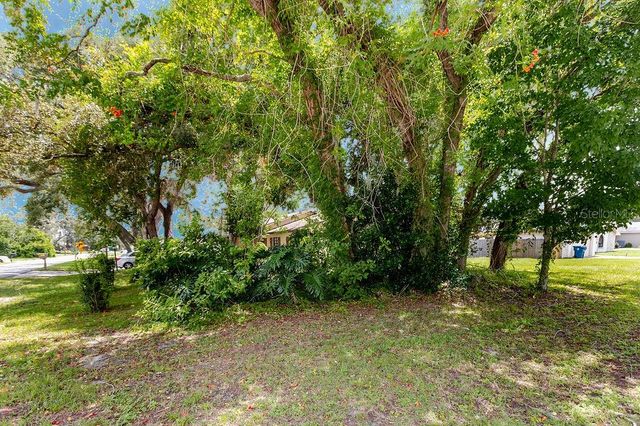 1042 TRYON CIRCLE, Spring Hill, FL 34606
