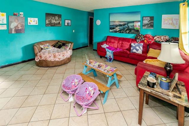 1042 TRYON CIRCLE, Spring Hill, FL 34606