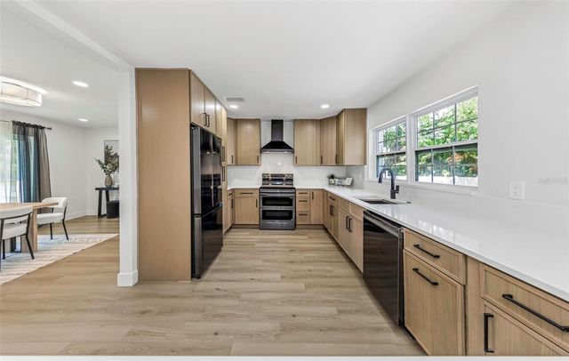 318 MEHLENBACHER ROAD, Belleair, FL 33756