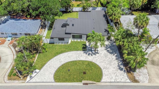318 MEHLENBACHER ROAD, Belleair, FL 33756