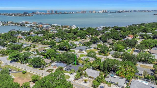 318 MEHLENBACHER ROAD, Belleair, FL 33756