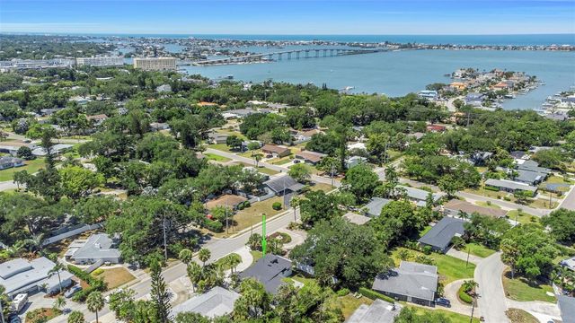 318 MEHLENBACHER ROAD, Belleair, FL 33756
