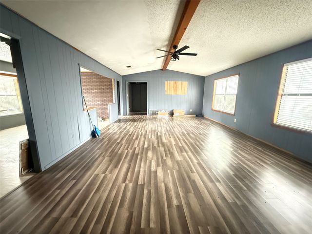 8708 Farm Road 127, Mt Pleasant, TX 75455
