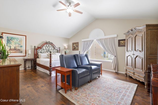1484 E Bobwhite Ln, Post Falls, ID 83854
