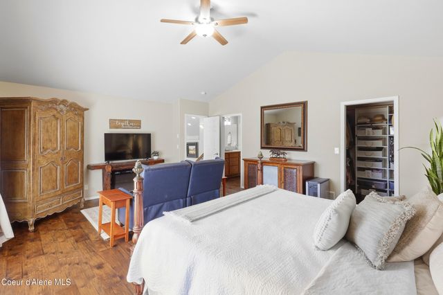 1484 E Bobwhite Ln, Post Falls, ID 83854