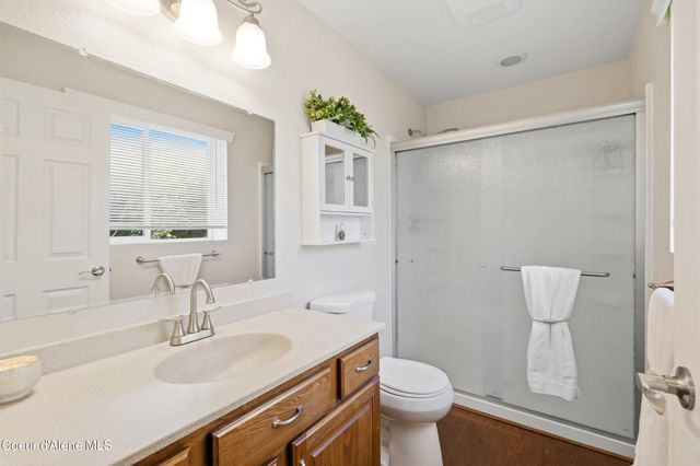 1484 E Bobwhite Ln, Post Falls, ID 83854