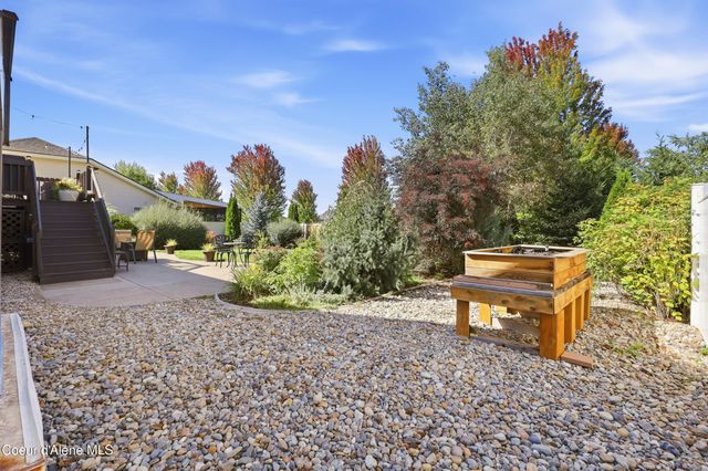 1484 E Bobwhite Ln, Post Falls, ID 83854