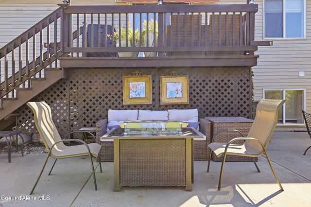 1484 E Bobwhite Ln, Post Falls, ID 83854
