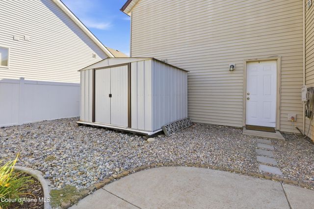 1484 E Bobwhite Ln, Post Falls, ID 83854