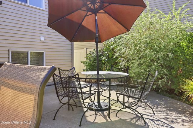1484 E Bobwhite Ln, Post Falls, ID 83854