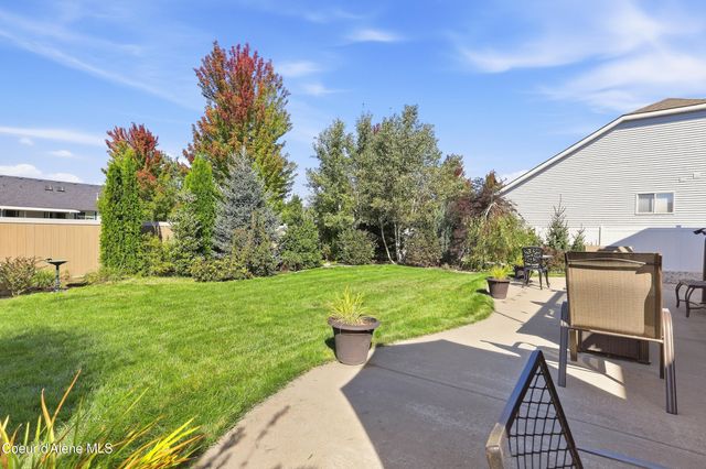 1484 E Bobwhite Ln, Post Falls, ID 83854