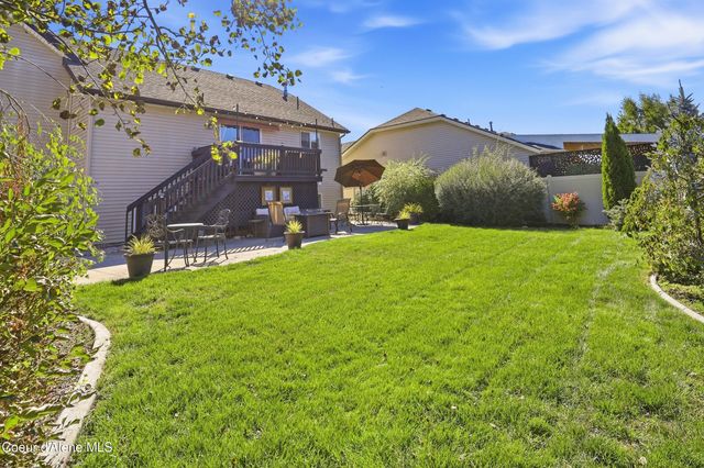 1484 E Bobwhite Ln, Post Falls, ID 83854