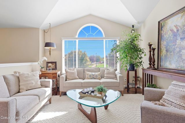 1484 E Bobwhite Ln, Post Falls, ID 83854
