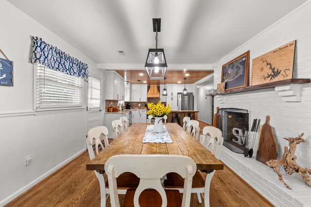 1193 Rebel LN, Goodview, VA 24095