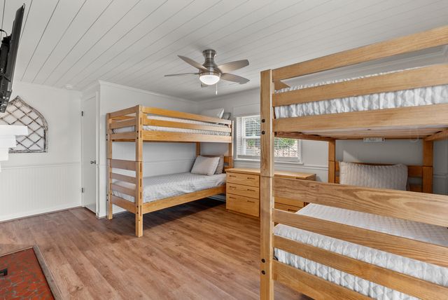 1193 Rebel LN, Goodview, VA 24095
