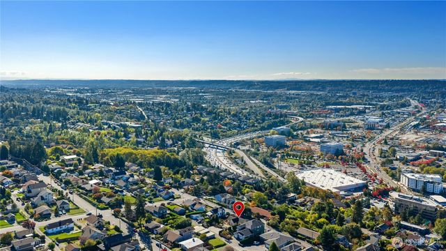 606 Renton Avenue S, Renton, WA 98057