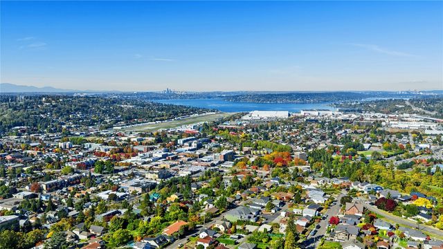 606 Renton Avenue S, Renton, WA 98057